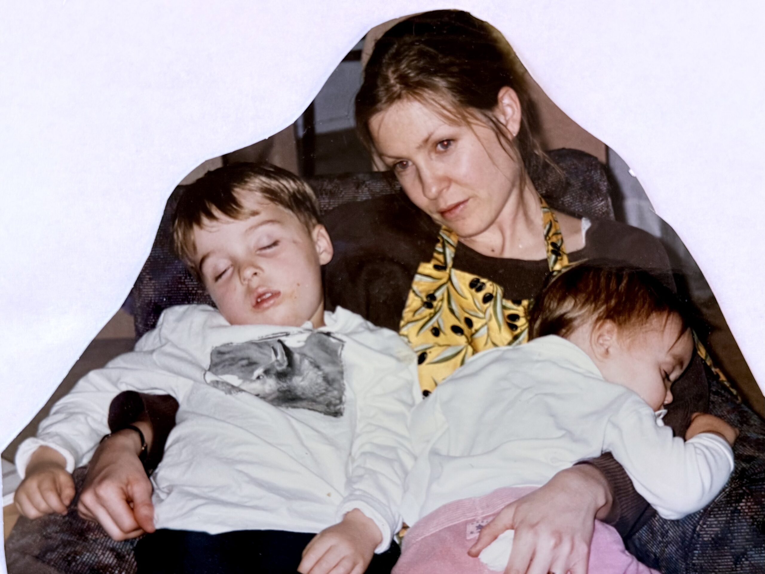 you don’t need to constantly interact with your kid post image